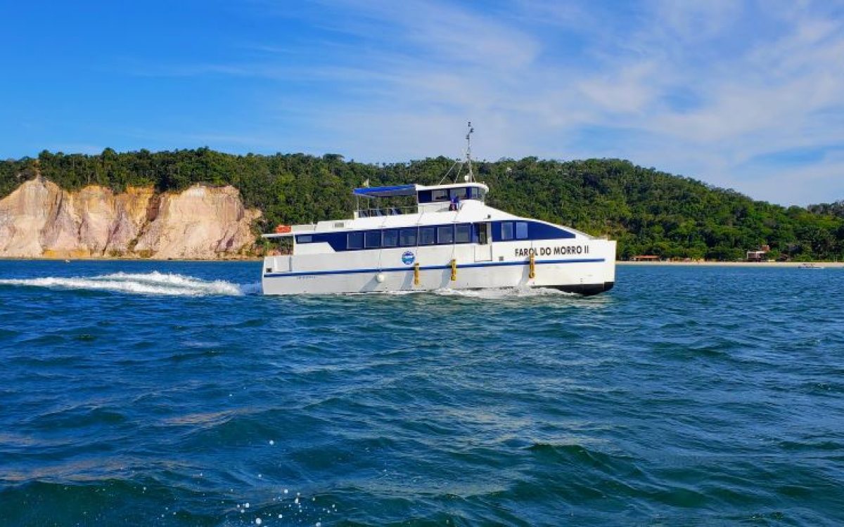 Catamarãs em Morro de São Paulo: A ecologia das embarcações